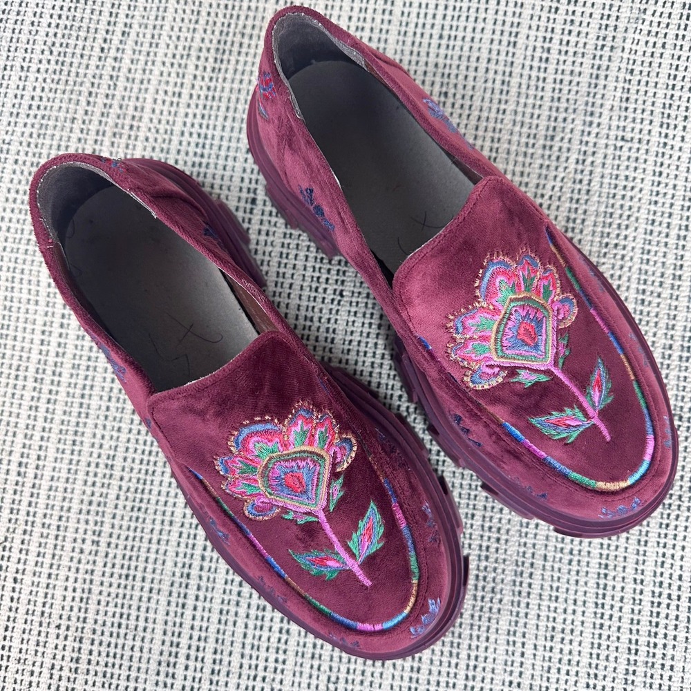 Farm Rio Loafers Womens Size 8.5 Purple Velvet Embroidered Platform Lug Sole - Picture 6 of 12